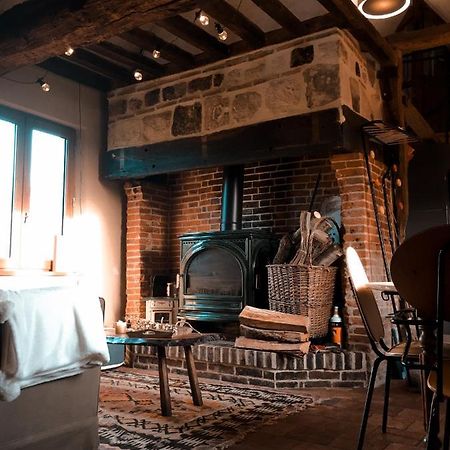 Gite Au Haras Des Arts Saint-Aubin-de-Bonneval Bagian luar foto